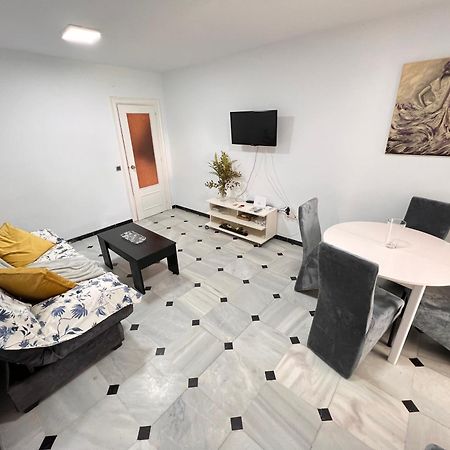 דירות מאלגה La Gran Playa,Piscina Terraza Y Parking 8 Personas מראה חיצוני תמונה